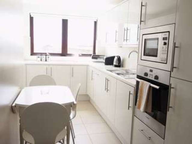  Image of 3 bedroom Flat to rent in Kensington High Street London W8 at Kensington High Street  London, W8 6EL