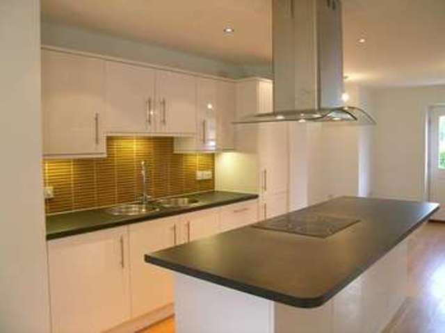  Image of 2 bedroom Semi-Detached house to rent in Reading Road Lower Basildon Reading RG8 at Reading Road Lower Basildon Reading, RG8 9NN