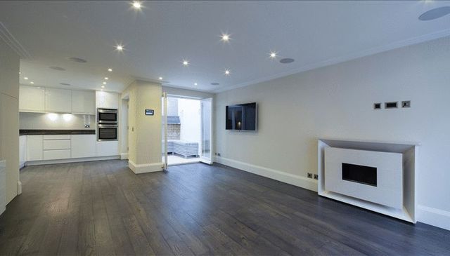 Image of 2 bedroom Flat to rent in Park Walk London SW10 at Park Walk  London, SW10 0AJ