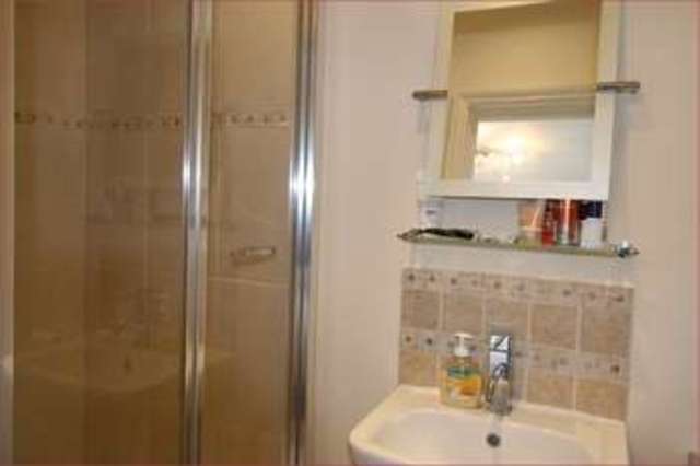  Image of 2 bedroom Cottage for sale in Union Street High Barnet Barnet EN5 at Union Street  High Barnet, EN5 4HZ