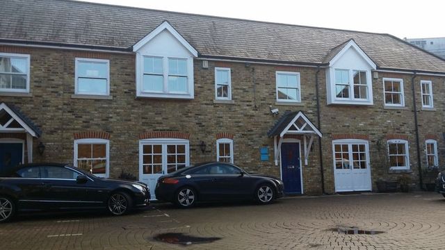  Image of Property for sale in St. Johns Road Hampton Wick Kingston upon Thames KT1 at St Johns Mews  kingston, KT1 4AN