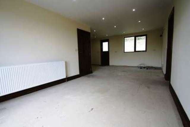 Image of 4 bedroom Detached house for sale in Upper Martin Green Greetland Halifax HX4 at Upper Martin Green  Halifax, HX4 8JH