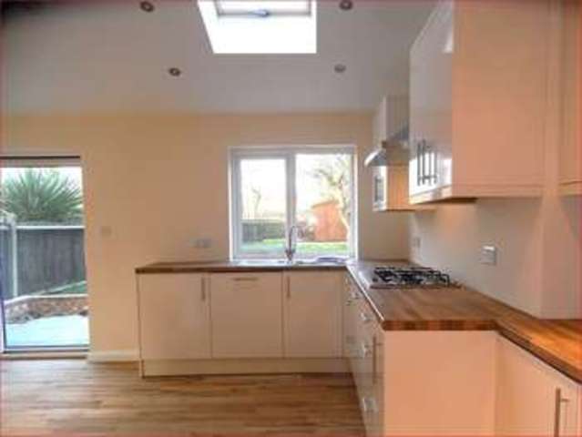 Image of 3 bedroom Semi-Detached house for sale in Valley View Barnet EN5 at Valley View  Barnet, EN5 2NY