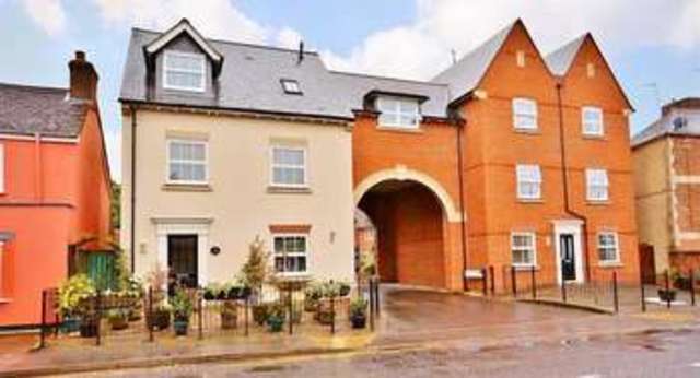  Image of 2 bedroom Flat for sale in Vintner Road Abingdon OX14 at Abingdon, OX14 3PF