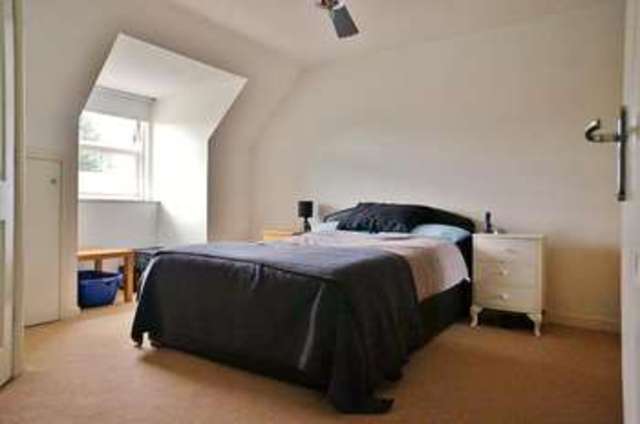  Image of 2 bedroom Flat for sale in Vintner Road Abingdon OX14 at Abingdon, OX14 3PF