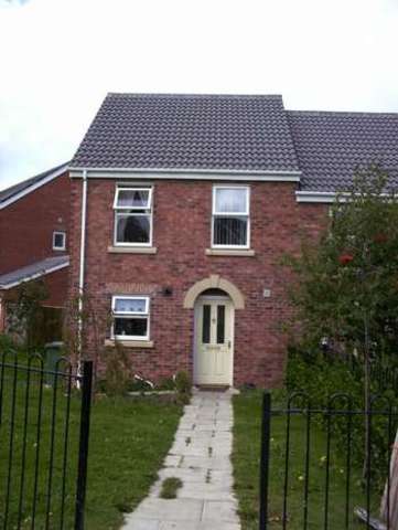  Image of 3 bedroom Semi-Detached house to rent in Wallington Close Blaydon-on-Tyne NE21 at Wallington Close  Winlaton, NE21 5EY