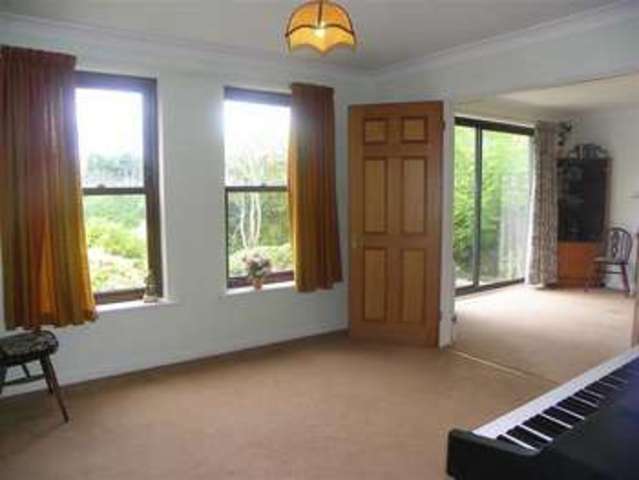  Image of 4 bedroom Detached house for sale in Walnut Tree Close Ruscombe Reading RG10 at Ruscombe  Reading, RG10 9PF