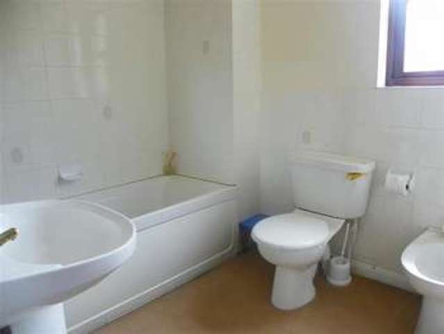  Image of 4 bedroom Detached house for sale in Walnut Tree Close Ruscombe Reading RG10 at Ruscombe  Reading, RG10 9PF