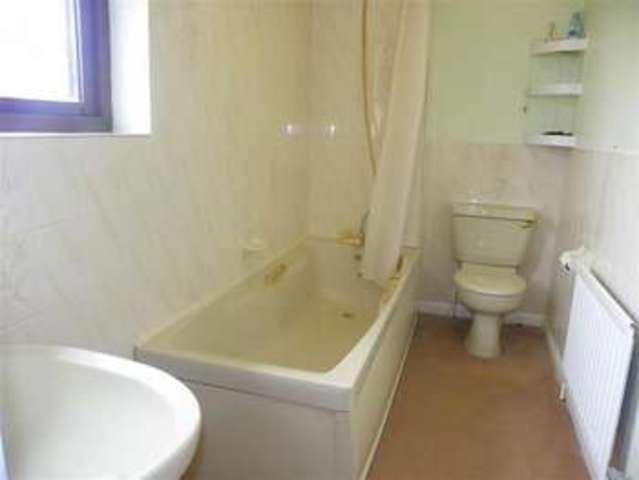  Image of 4 bedroom Detached house for sale in Walnut Tree Close Ruscombe Reading RG10 at Ruscombe  Reading, RG10 9PF