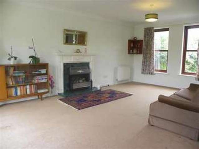  Image of 4 bedroom Detached house for sale in Walnut Tree Close Ruscombe Reading RG10 at Ruscombe  Reading, RG10 9PF