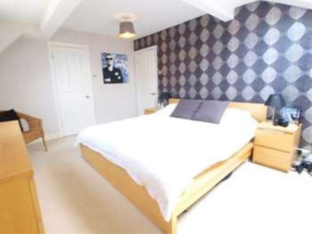  Image of 2 bedroom Flat for sale in Warren Avenue Bromley BR1 at Bromley Kent Bromley, BR1 4BS
