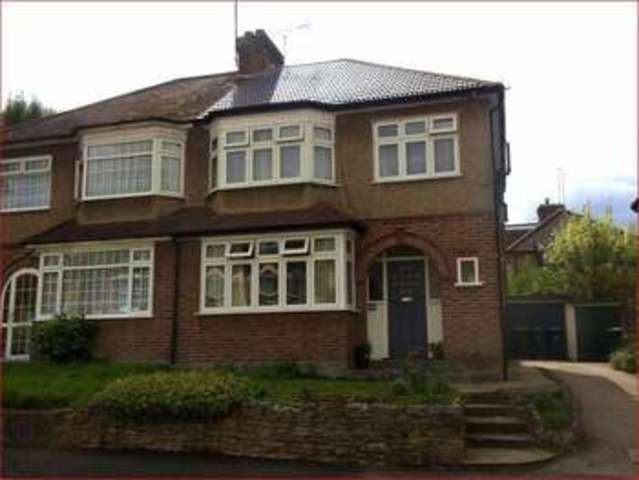  Image of 3 bedroom Property for sale in Warwick Road New Barnet Barnet EN5 at Warwick Road  NEW BARNET, EN5 5EH