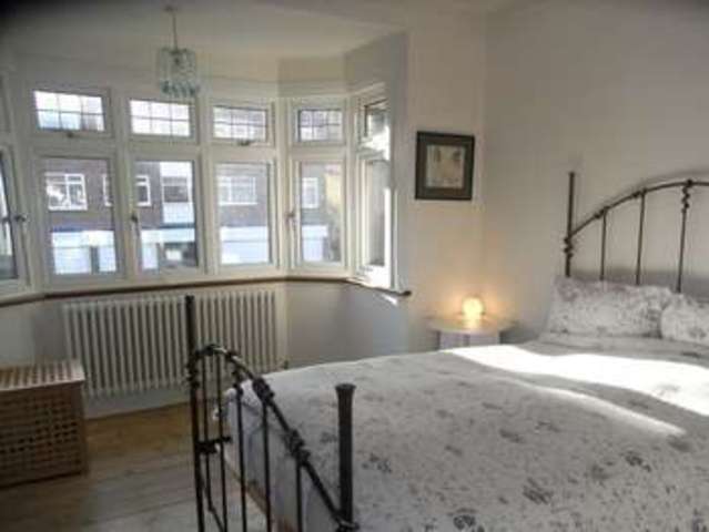  Image of 3 bedroom Semi-Detached house for sale in Warwick Road New Barnet Barnet EN5 at Warwick Road  New Barnet, EN5 5EH