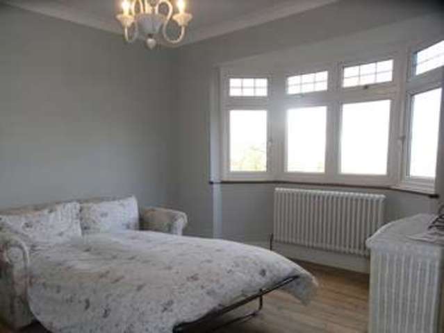  Image of 3 bedroom Semi-Detached house for sale in Warwick Road New Barnet Barnet EN5 at Warwick Road  New Barnet, EN5 5EH