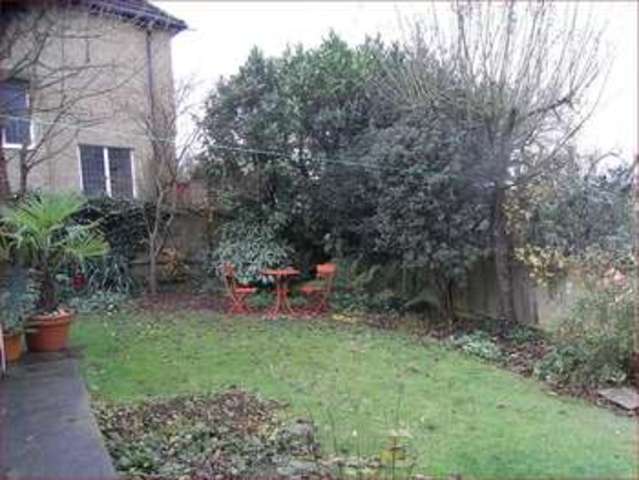  Image of 3 bedroom Semi-Detached house for sale in Warwick Road New Barnet Barnet EN5 at Warwick Road  New Barnet, EN5 5EH