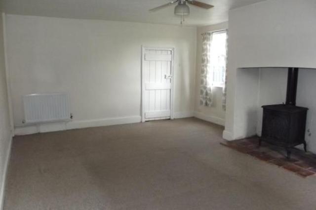  Image of 4 bedroom Semi-Detached house to rent in Stotfold Road Arlesey SG15 at Stotfold Road Arlesey Arlesey, SG15 6XP