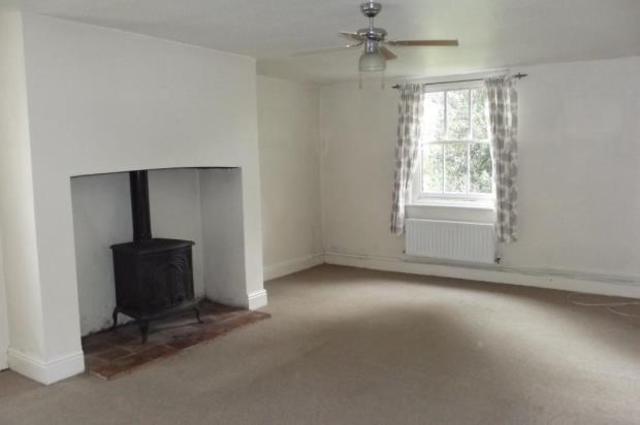  Image of 4 bedroom Semi-Detached house to rent in Stotfold Road Arlesey SG15 at Stotfold Road Arlesey Arlesey, SG15 6XP