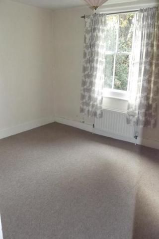  Image of 4 bedroom Semi-Detached house to rent in Stotfold Road Arlesey SG15 at Stotfold Road Arlesey Arlesey, SG15 6XP