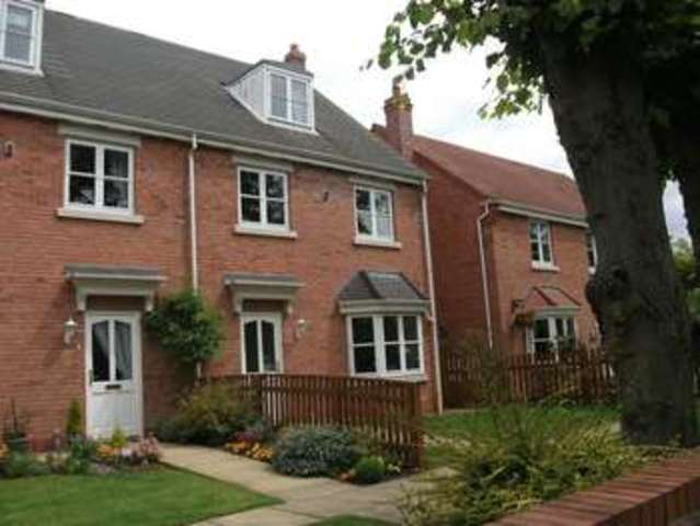  Image of 3 bedroom Semi-Detached house to rent in Waterloo Road Wellington Telford TF1 at Waterloo Road Wellington Telford, TF1 3BG