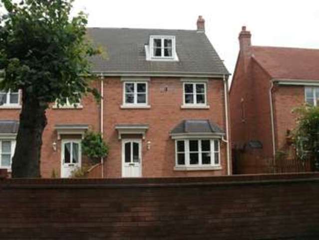  Image of 3 bedroom Semi-Detached house to rent in Waterloo Road Wellington Telford TF1 at Waterloo Road Wellington Telford, TF1 3BG