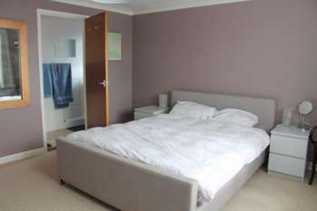  Image of 4 bedroom Detached house for sale in Wallis Road Waterlooville PO7 at Waterlooville Hampshire, PO7 7RX