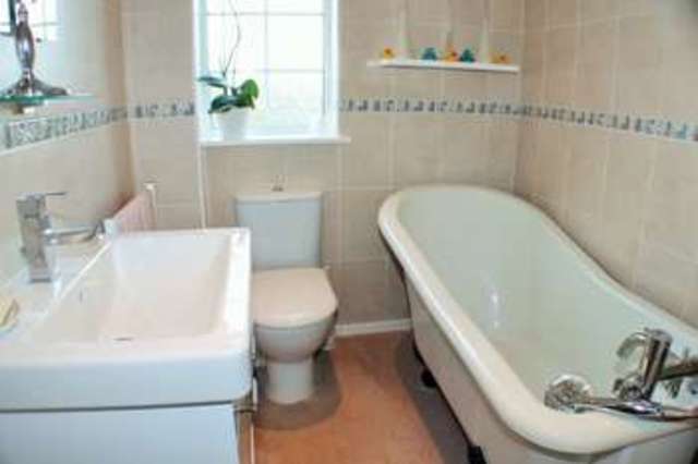  Image of 4 bedroom Detached house for sale in Mallow Close Waterlooville PO7 at Waterlooville Hampshire, PO7 8EF