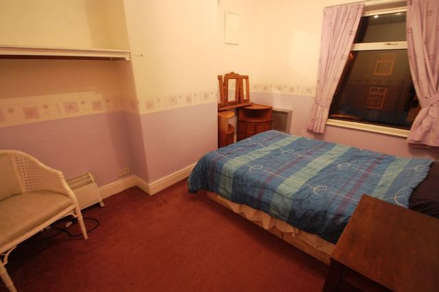  Image of 1 bedroom Detached house to rent in Waverley Road Elland HX5 at Waverley Road  Elland, HX5 0NL