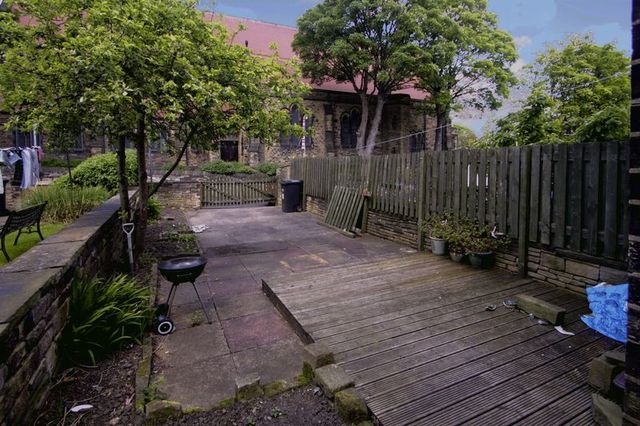  Image of 3 bedroom Detached house for sale in Waverley Road Elland HX5 at Waverley Road  Elland, HX5 0NL