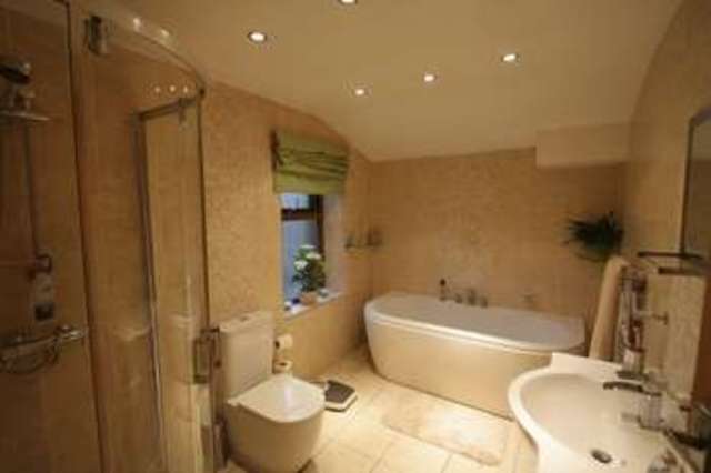  Image of 3 bedroom Terraced house for sale in Waverley Road Elland HX5 at Waverley Road  Elland, HX5 0NL