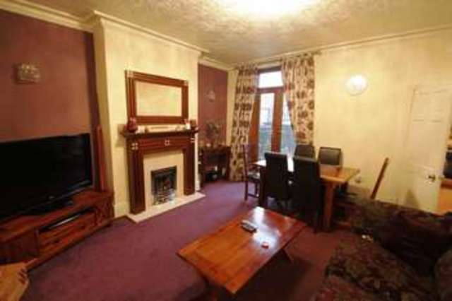  Image of 3 bedroom Terraced house for sale in Waverley Road Elland HX5 at Waverley Road  Elland, HX5 0NL