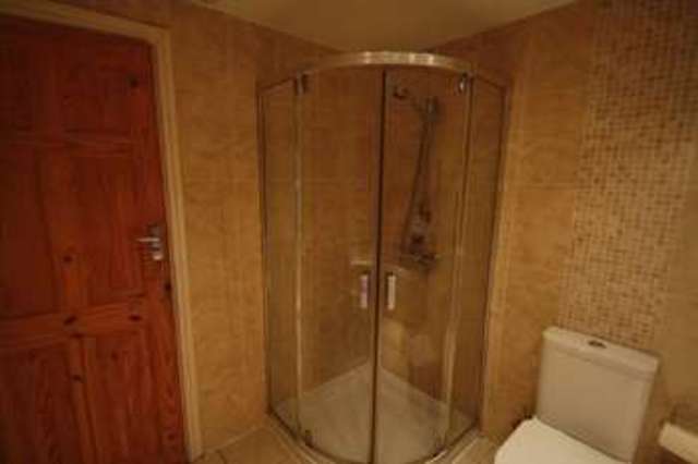  Image of 3 bedroom Terraced house for sale in Waverley Road Elland HX5 at Waverley Road  Elland, HX5 0NL