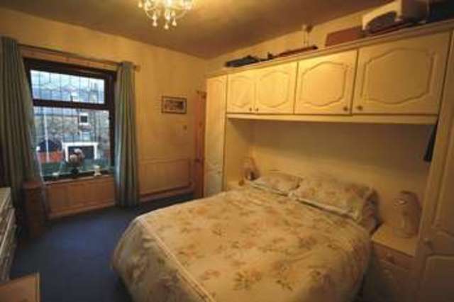  Image of 3 bedroom Terraced house for sale in Waverley Road Elland HX5 at Waverley Road  Elland, HX5 0NL