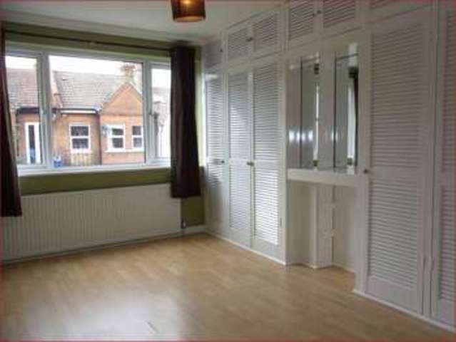  Image of 3 bedroom Property for sale in Welbeck Road New Barnet Barnet EN4 at Welbeck Road  EAST BARNET, EN4 8RY