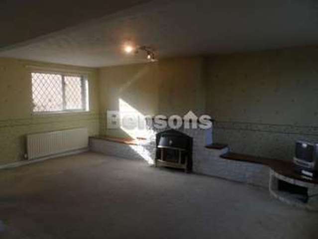  Image of 3 bedroom Detached house to rent in Westbourne Madeley Telford TF7 at Westbourne Woodside Telford, TF7 5QJ