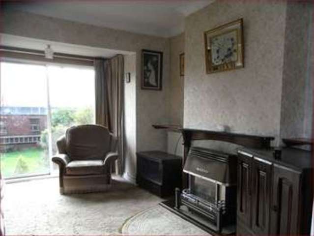  Image of 3 bedroom Terraced house for sale in Westcombe Drive Barnet EN5 at Westcombe Drive  Barnet, EN5 2BE