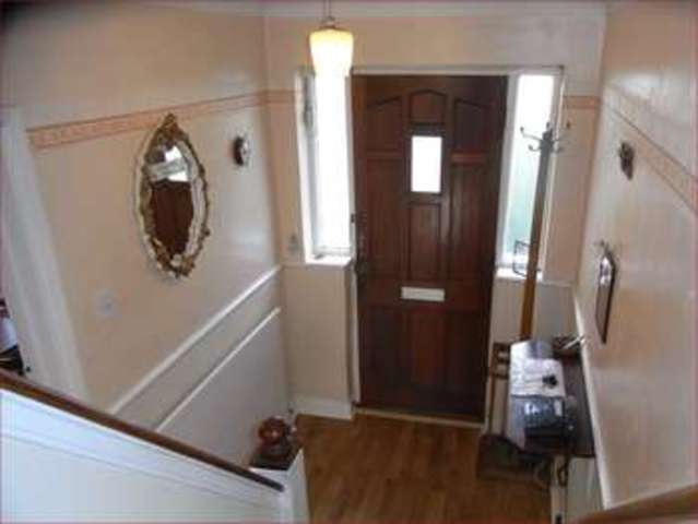  Image of 3 bedroom Terraced house for sale in Westcombe Drive Barnet EN5 at Westcombe Drive  Barnet, EN5 2BE