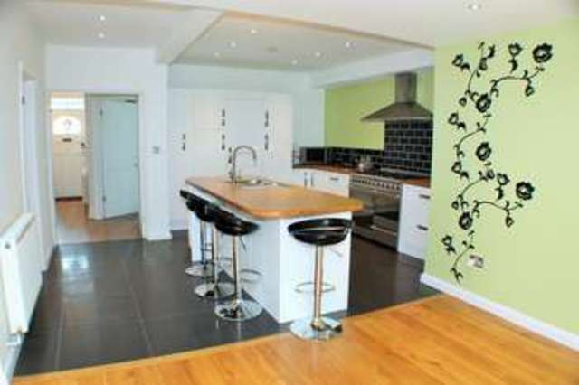  Image of 4 bedroom Semi-Detached house for sale in The Brow Waterlooville PO7 at Widley Waterlooville Hampshire, PO7 5BZ