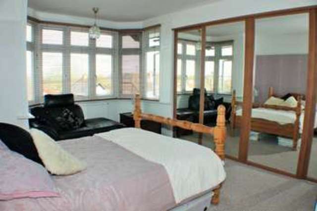  Image of 4 bedroom Semi-Detached house for sale in The Brow Waterlooville PO7 at Widley Waterlooville Hampshire, PO7 5BZ