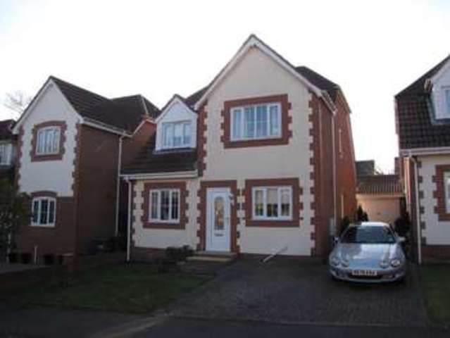 Image of 4 bedroom Detached house for sale in Applewood Grove Widley Waterlooville PO7 at Widley Waterlooville Hampshire, PO7 5DL