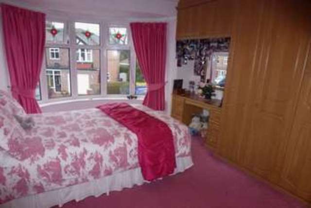  Image of 5 bedroom Semi-Detached house to rent in Wilcott Road Gatley Cheadle SK8 at WILCOTT ROAD GATLEY CHEADLE, SK8 4DX