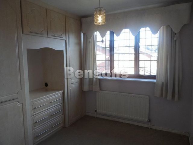  Image of 4 bedroom Property to rent in Windermere Drive Priorslee Telford TF2 at Windermere Drive Priorslee Telford, TF2 9RA