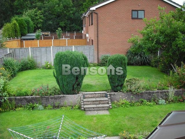 Image of 4 bedroom Property to rent in Windermere Drive Priorslee Telford TF2 at Windermere Drive Priorslee Telford, TF2 9RA