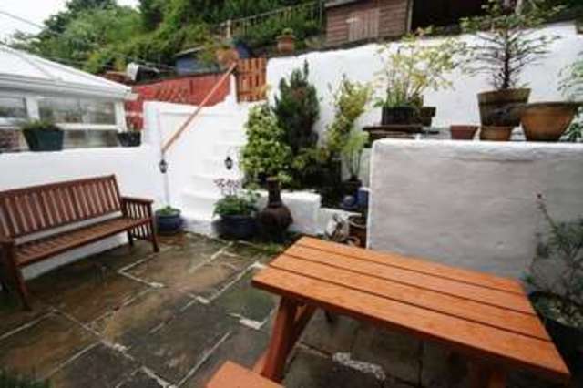  Image of 2 bedroom Terraced house to rent in Woodside View Greetland Halifax HX4 at Woodside View Greetland Halifax, HX4 8BP