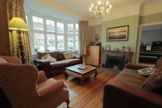  Image of 5 bedroom Semi-Detached house for sale in Woodville Road New Barnet Barnet EN5 at Woodville Road  NEW BARNET, EN5 5NS