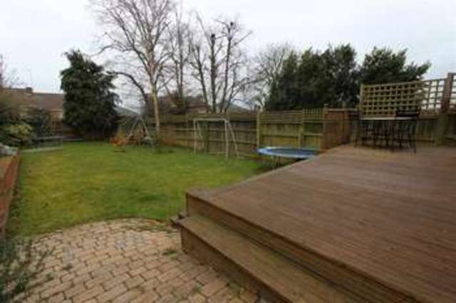 Image of 5 bedroom Semi-Detached house for sale in Woodville Road New Barnet Barnet EN5 at Woodville Road  NEW BARNET, EN5 5NS