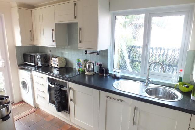  Image of 2 bedroom Bungalow for sale in Frances Lane Saundersfoot SA69 at Saundersfoot Pembrokeshire Saundersfoot, SA69 9HB