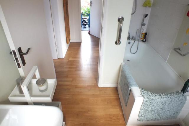  Image of 2 bedroom Bungalow for sale in Frances Lane Saundersfoot SA69 at Saundersfoot Pembrokeshire Saundersfoot, SA69 9HB