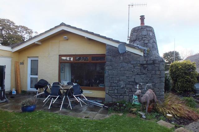  Image of 2 bedroom Bungalow for sale in Frances Lane Saundersfoot SA69 at Saundersfoot Pembrokeshire Saundersfoot, SA69 9HB