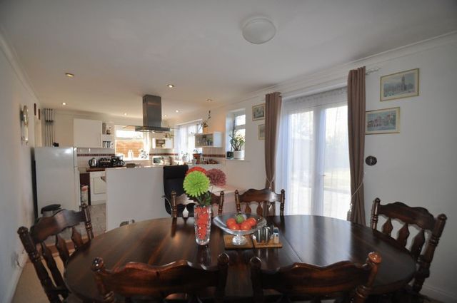  Image of 3 bedroom Detached house for sale in Sandy Lane Farnborough GU14 at Sandy Lane Farnborough Farnborough, GU14 9HJ