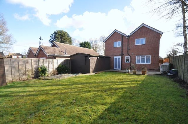  Image of 3 bedroom Detached house for sale in Sandy Lane Farnborough GU14 at Sandy Lane Farnborough Farnborough, GU14 9HJ
